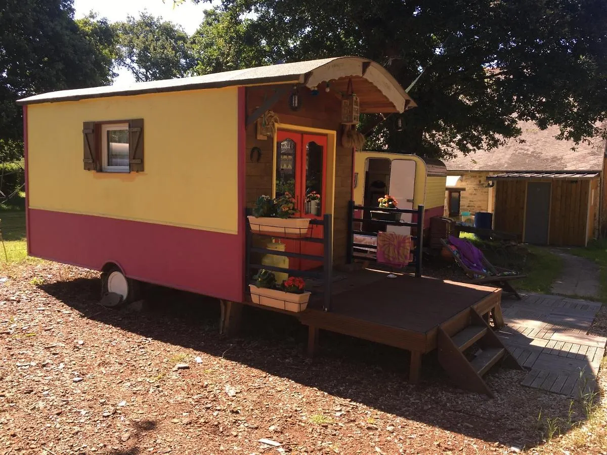 Campsite La Roulotte Chainoux Bains-sur-Oust