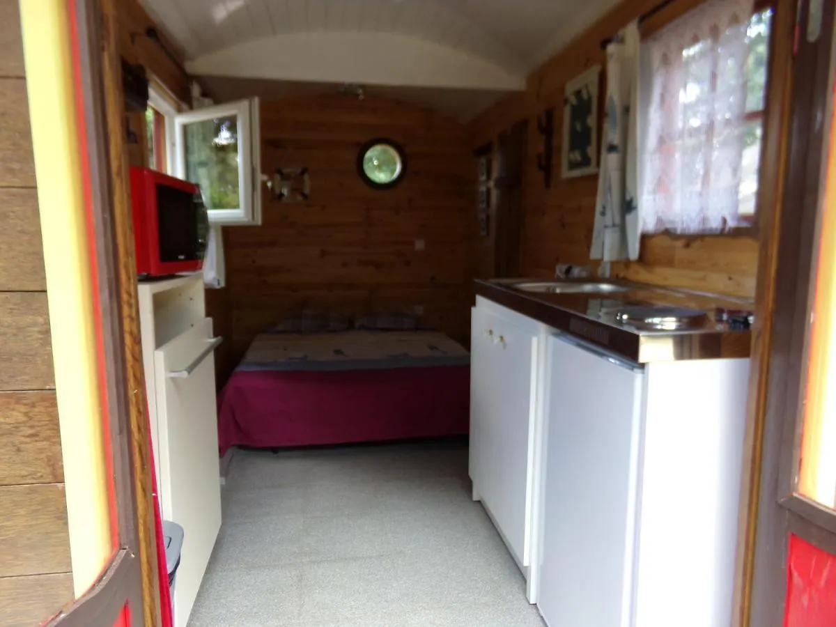La Roulotte Chainoux Bains-sur-Oust Campsite